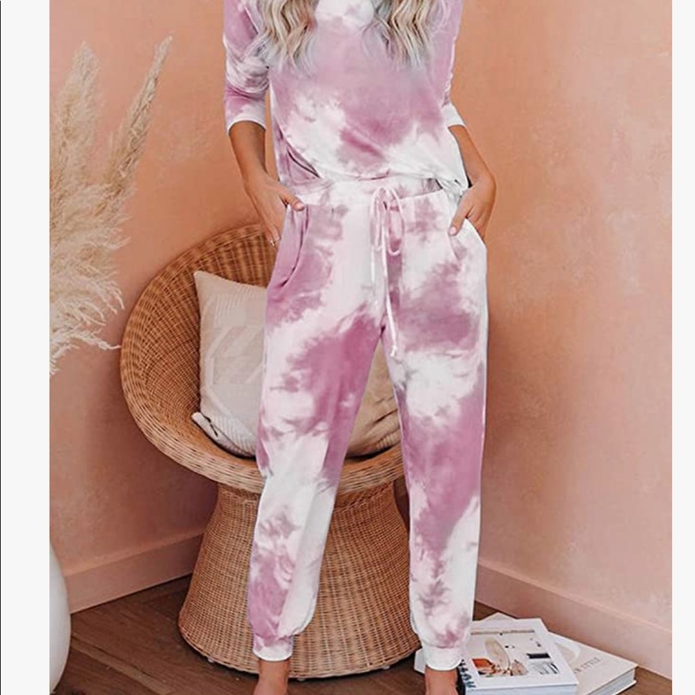 TIE DYE SET - SWEATPANTS AND LONG SLEEVE